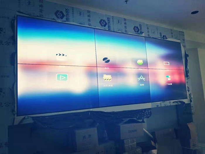 成都名創(chuàng)優(yōu)品拼接屏項目